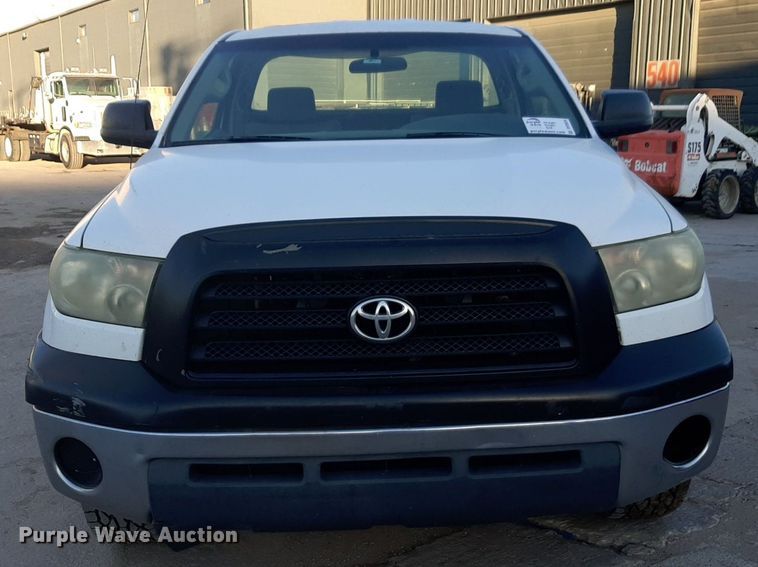 image for item DP2624 2008 Toyota Tundra pickup truck