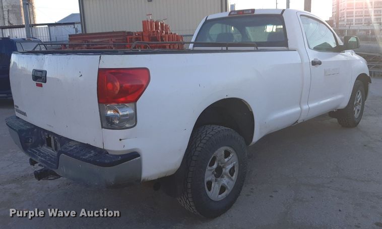 image for item DP2624 2008 Toyota Tundra pickup truck