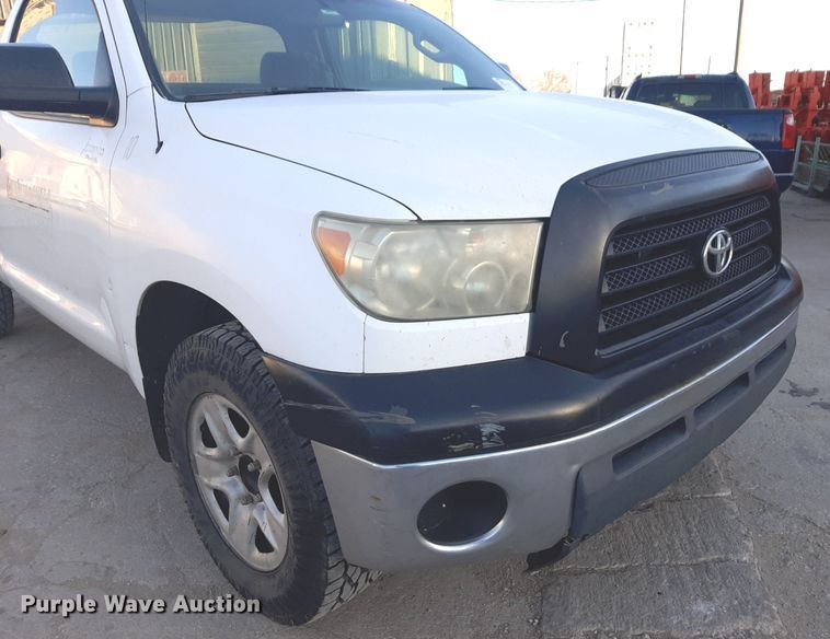 image for item DP2624 2008 Toyota Tundra pickup truck