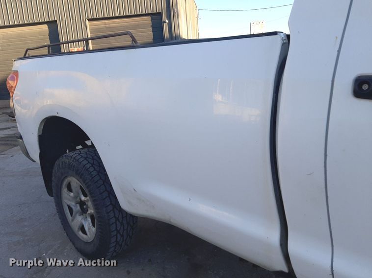 image for item DP2624 2008 Toyota Tundra pickup truck