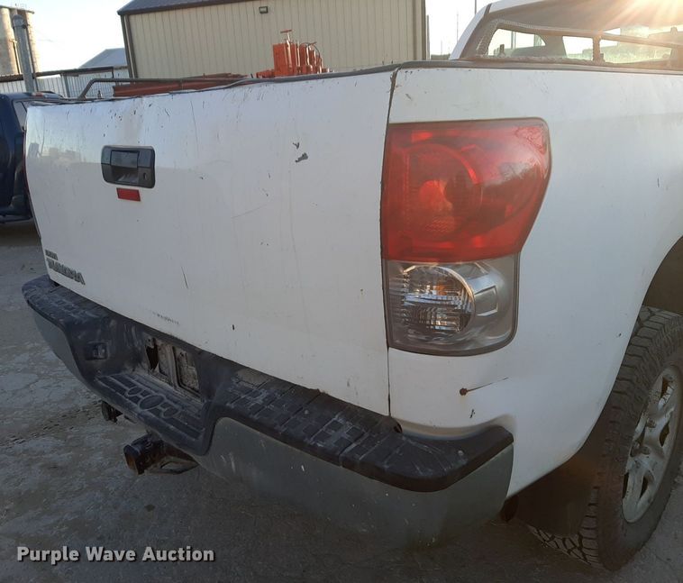 image for item DP2624 2008 Toyota Tundra pickup truck