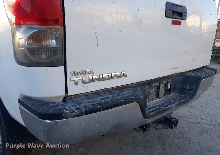 image for item DP2624 2008 Toyota Tundra pickup truck