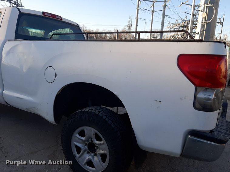 image for item DP2624 2008 Toyota Tundra pickup truck
