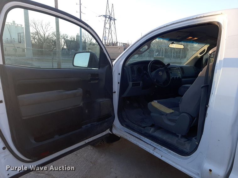 image for item DP2624 2008 Toyota Tundra pickup truck