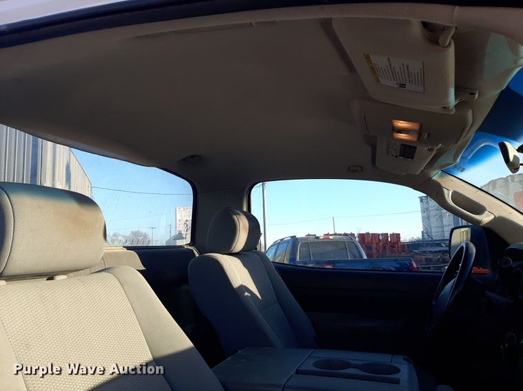 image for item DP2624 2008 Toyota Tundra pickup truck