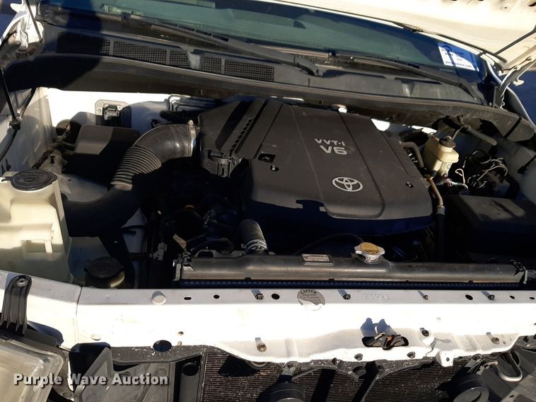 image for item DP2624 2008 Toyota Tundra pickup truck