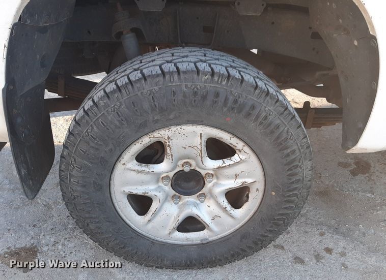 image for item DP2624 2008 Toyota Tundra pickup truck