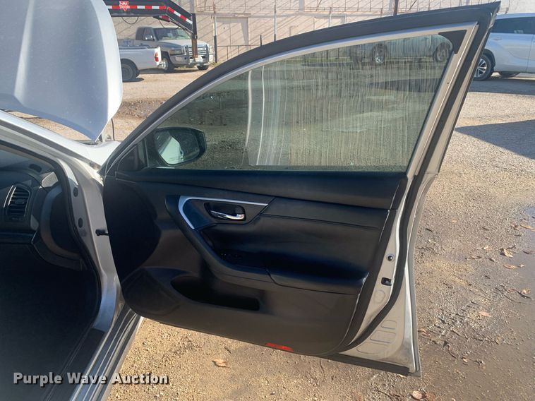 image for item DP8816 2017 Nissan  Altima SL 