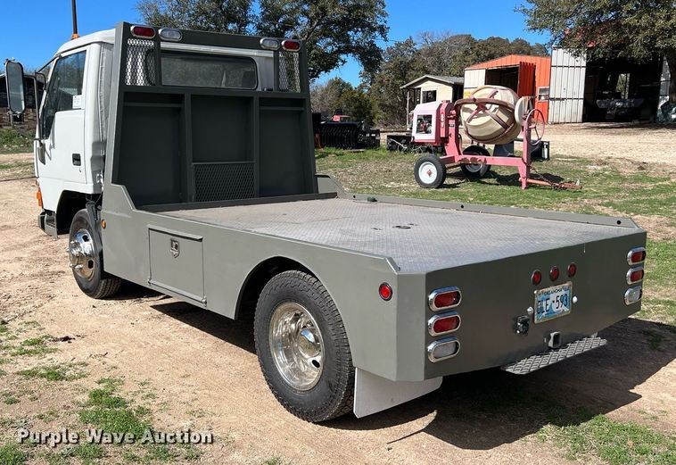 image for item DQ2367 1995 Mitsubishi  FUSO FE439 flatbed truck