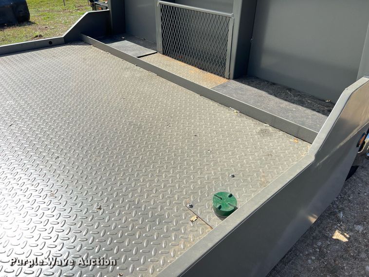 image for item DQ2367 1995 Mitsubishi  FUSO FE439 flatbed truck