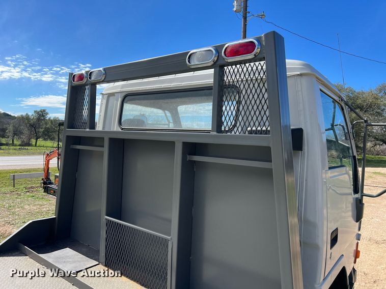 image for item DQ2367 1995 Mitsubishi  FUSO FE439 flatbed truck