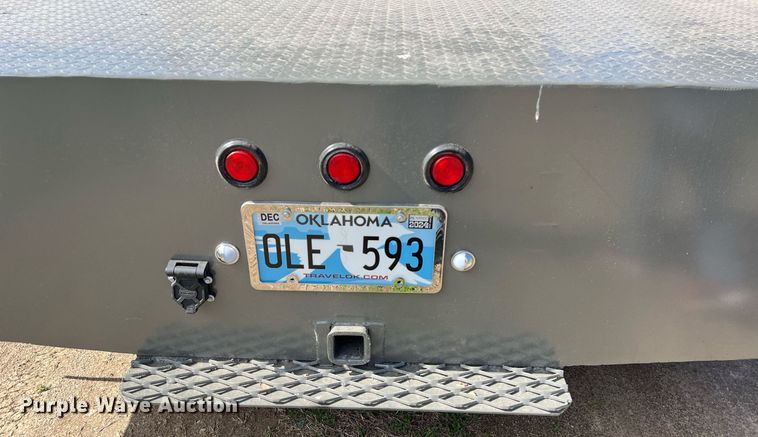 image for item DQ2367 1995 Mitsubishi  FUSO FE439 flatbed truck