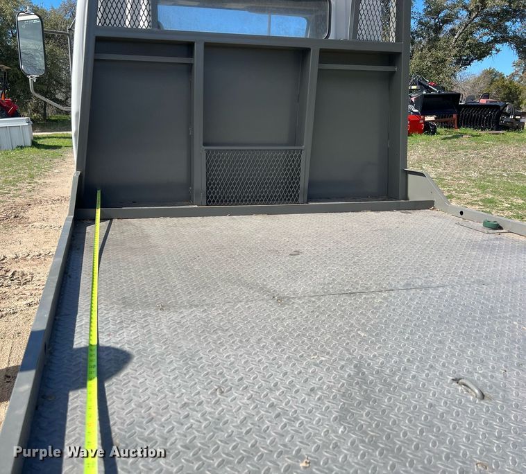 image for item DQ2367 1995 Mitsubishi  FUSO FE439 flatbed truck