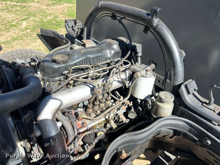 image for item DQ2367 1995 Mitsubishi  FUSO FE439 flatbed truck