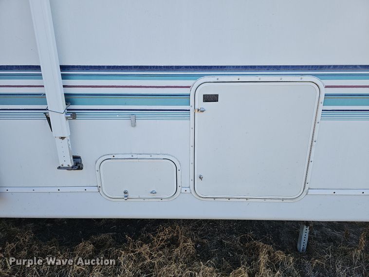 image for item DQ8547 1996 Jayco 3430RK camper