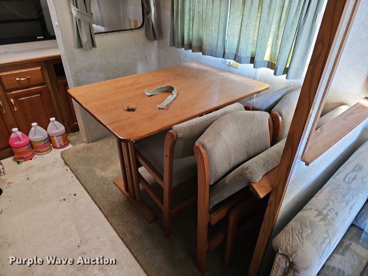 image for item DQ8547 1996 Jayco 3430RK camper