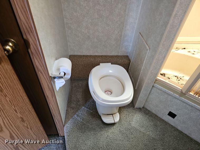 image for item DQ8547 1996 Jayco 3430RK camper