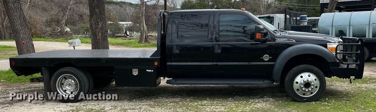 image for item DS2878 2016 Ford F550 Super Duty XLT Crew Cab flatbed truck