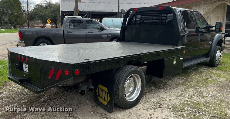image for item DS2878 2016 Ford F550 Super Duty XLT Crew Cab flatbed truck