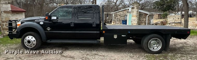 image for item DS2878 2016 Ford F550 Super Duty XLT Crew Cab flatbed truck