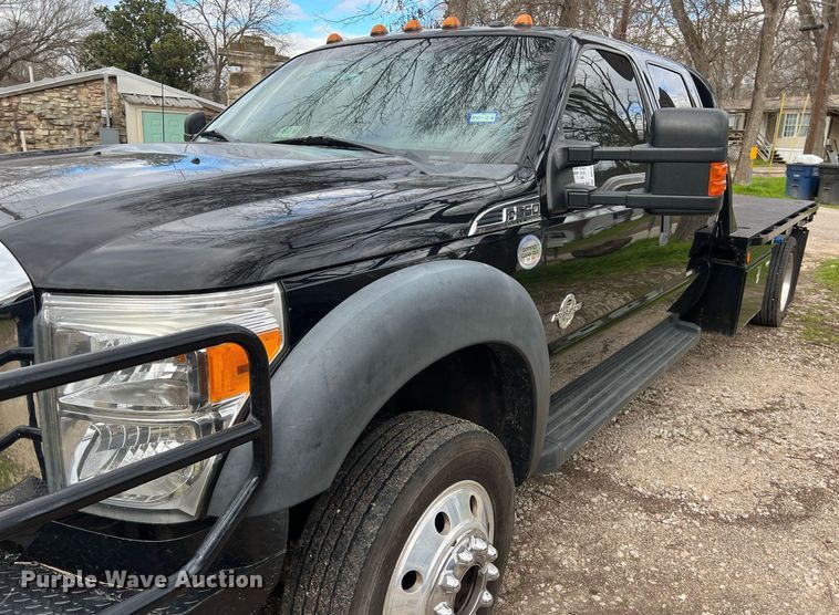 image for item DS2878 2016 Ford F550 Super Duty XLT Crew Cab flatbed truck