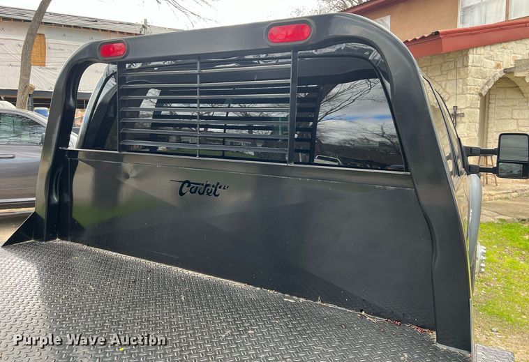 image for item DS2878 2016 Ford F550 Super Duty XLT Crew Cab flatbed truck