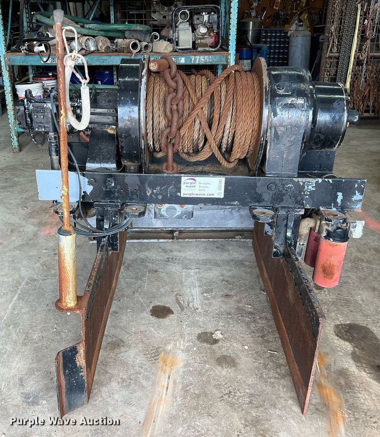image for item DS2897 Tulsa winch