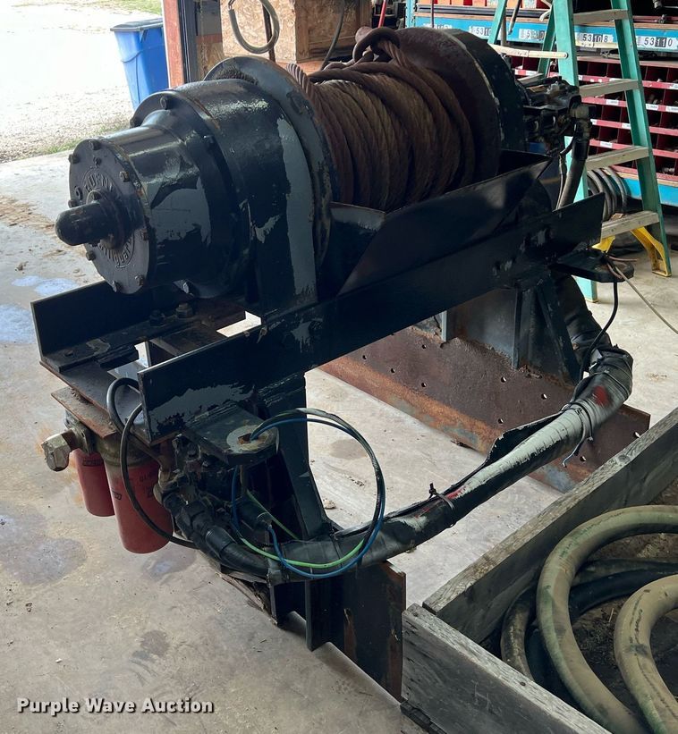 image for item DS2897 Tulsa winch