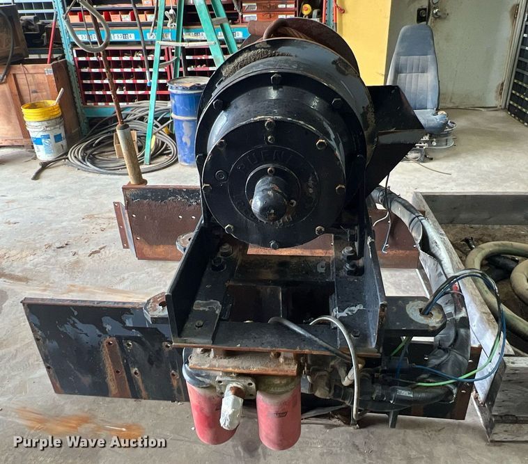 image for item DS2897 Tulsa winch