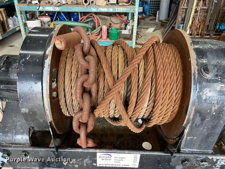 image for item DS2897 Tulsa winch