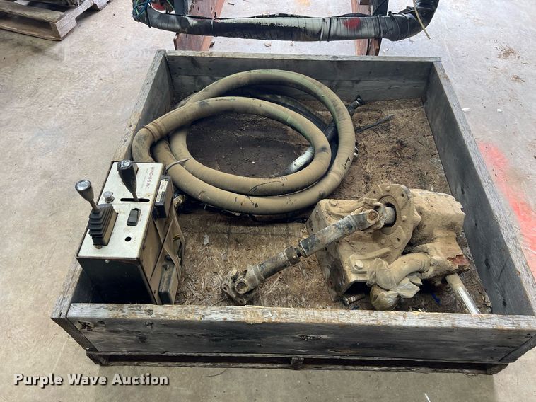 image for item DS2897 Tulsa winch