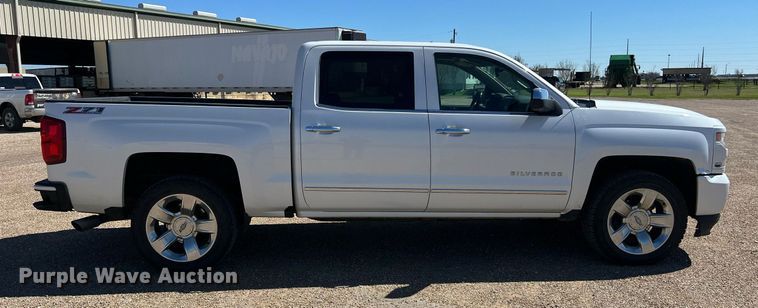 image for item DS2910 2017 Chevrolet Silverado 1500 Crew Cab pickup truck