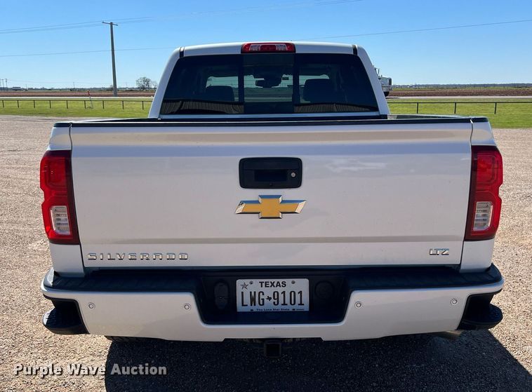 image for item DS2910 2017 Chevrolet Silverado 1500 Crew Cab pickup truck