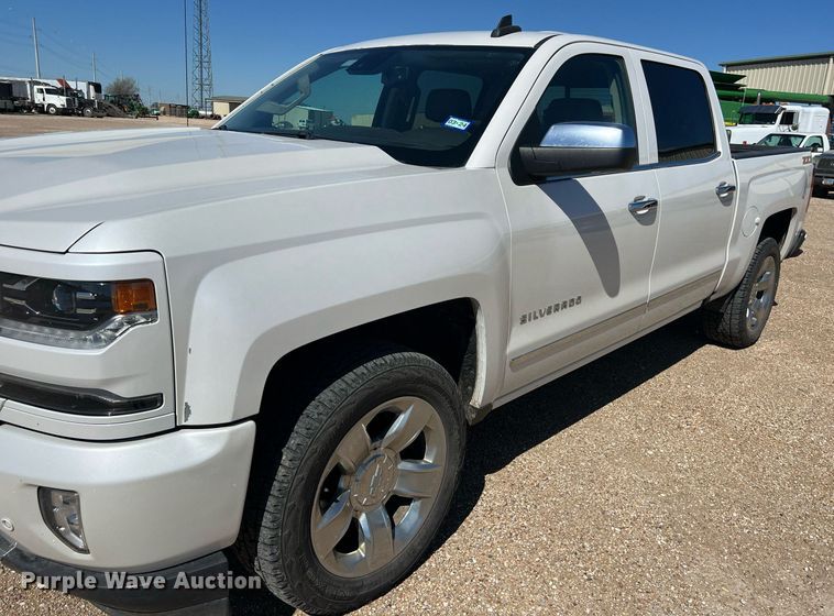 image for item DS2910 2017 Chevrolet Silverado 1500 Crew Cab pickup truck
