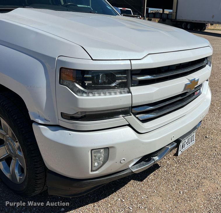 image for item DS2910 2017 Chevrolet Silverado 1500 Crew Cab pickup truck