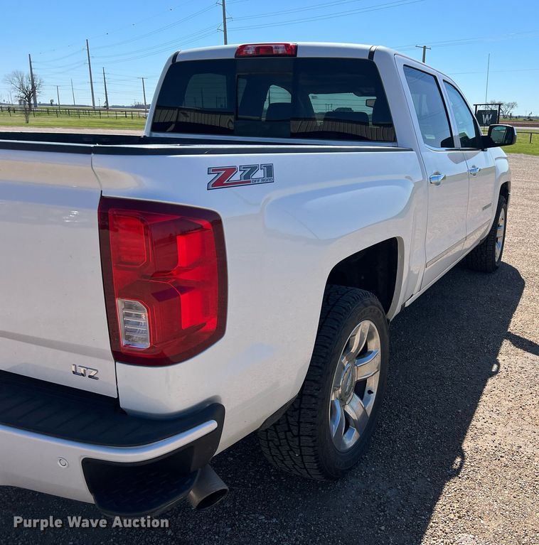 image for item DS2910 2017 Chevrolet Silverado 1500 Crew Cab pickup truck