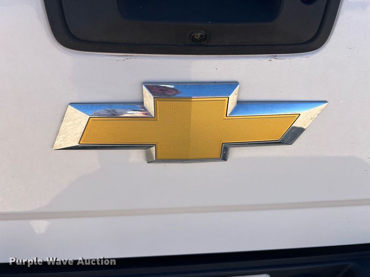 image for item DS2910 2017 Chevrolet Silverado 1500 Crew Cab pickup truck