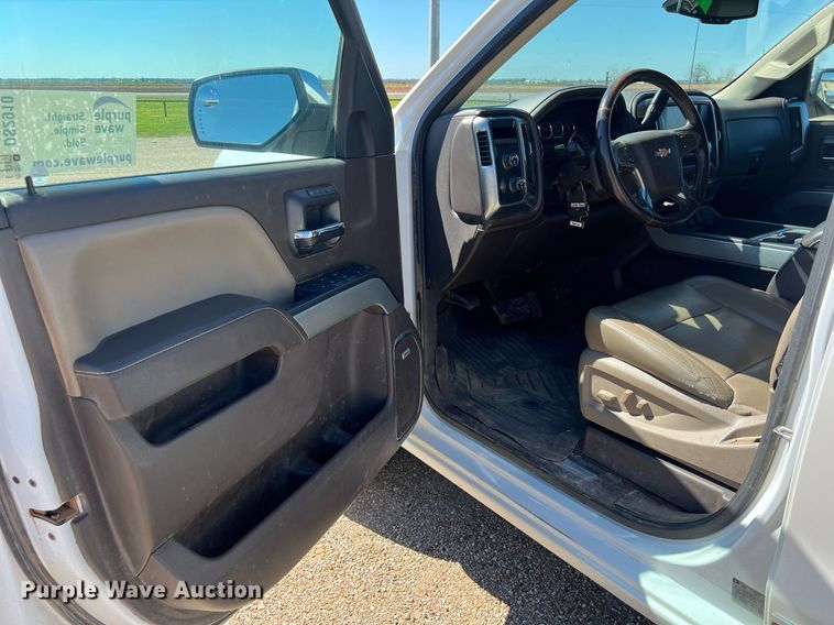 image for item DS2910 2017 Chevrolet Silverado 1500 Crew Cab pickup truck