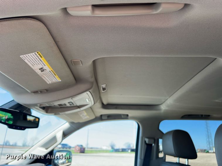 image for item DS2910 2017 Chevrolet Silverado 1500 Crew Cab pickup truck