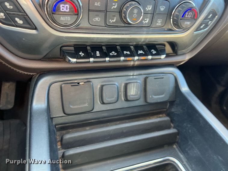 image for item DS2910 2017 Chevrolet Silverado 1500 Crew Cab pickup truck