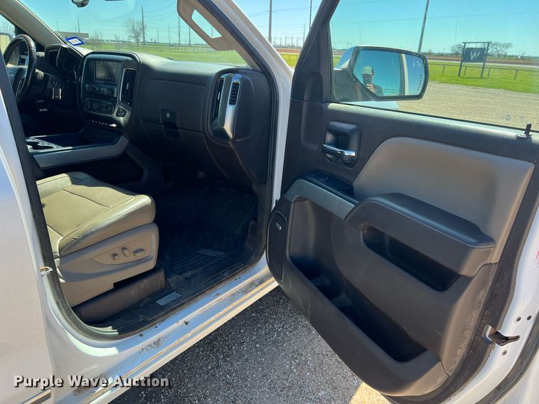 image for item DS2910 2017 Chevrolet Silverado 1500 Crew Cab pickup truck