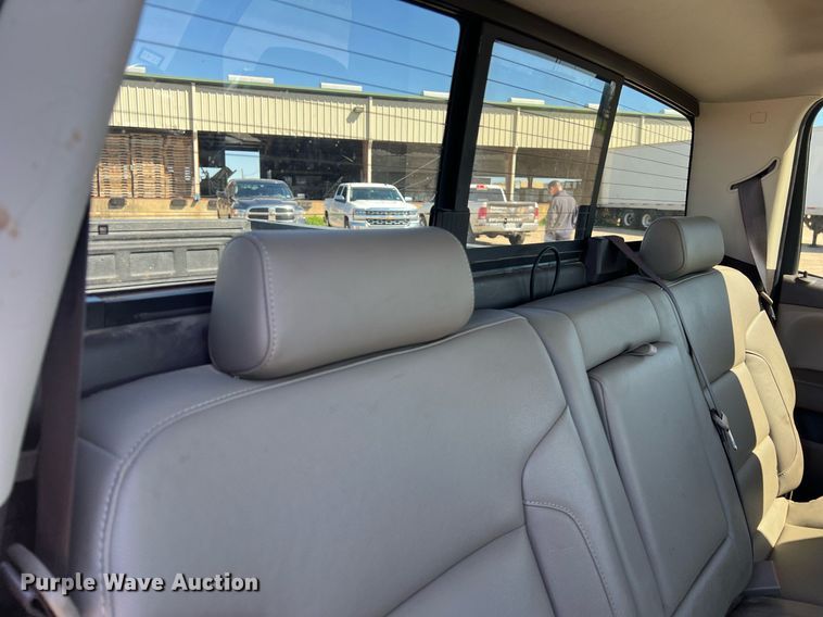 image for item DS2910 2017 Chevrolet Silverado 1500 Crew Cab pickup truck