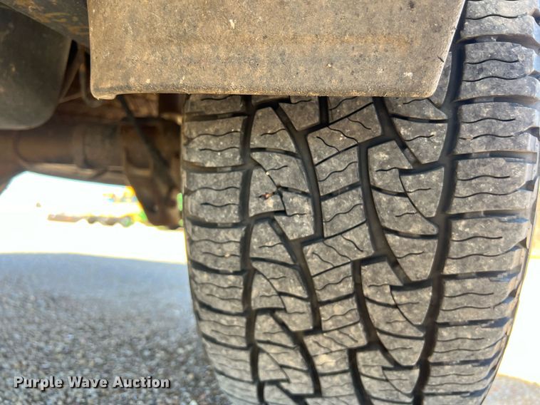 image for item DS2910 2017 Chevrolet Silverado 1500 Crew Cab pickup truck