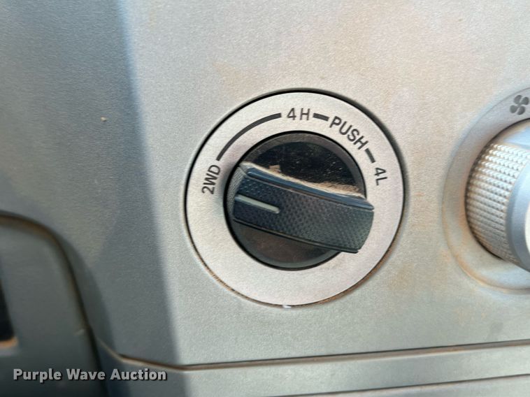 image for item DS2911 2007 Toyota Tundra CrewMax pickup truck