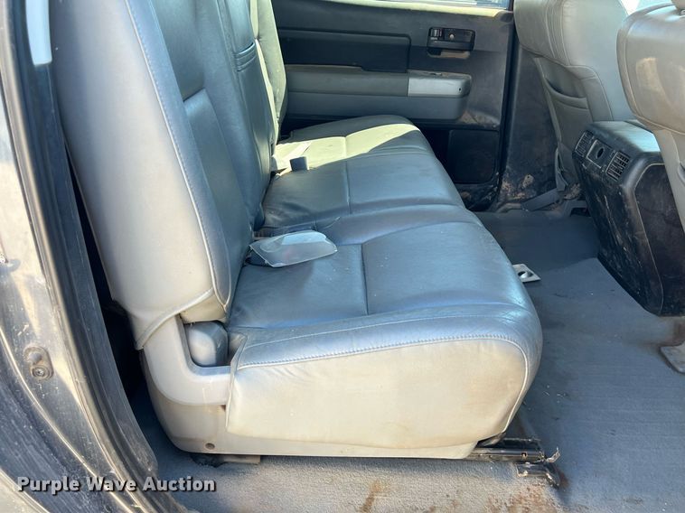 image for item DS2911 2007 Toyota Tundra CrewMax pickup truck