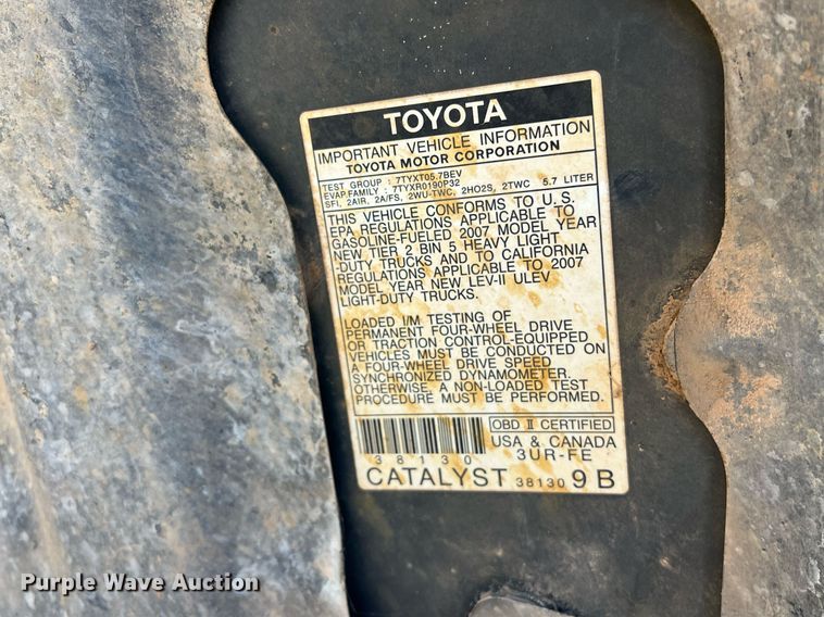 image for item DS2911 2007 Toyota Tundra CrewMax pickup truck