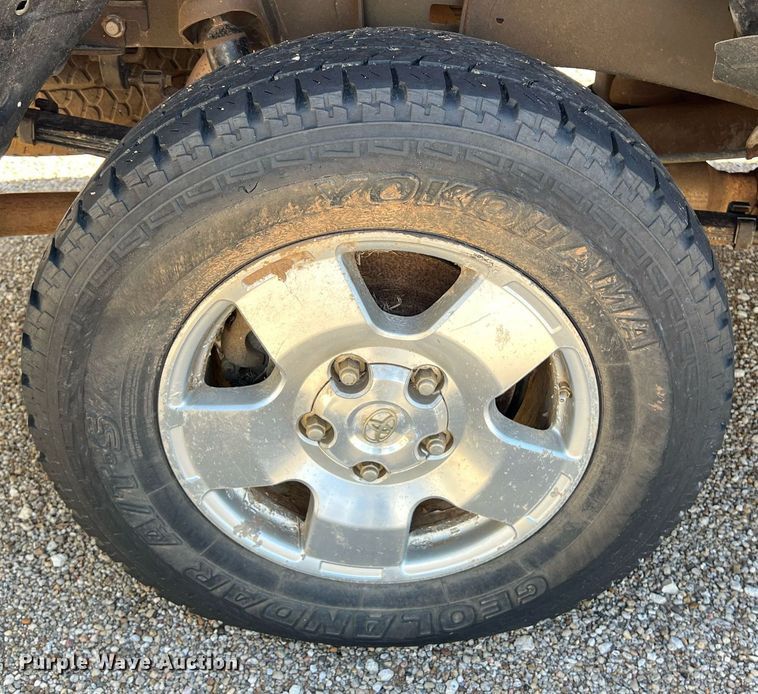 image for item DS2911 2007 Toyota Tundra CrewMax pickup truck