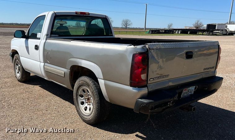 image for item DS2912 2007 Chevrolet Silverado 1500 pickup truck