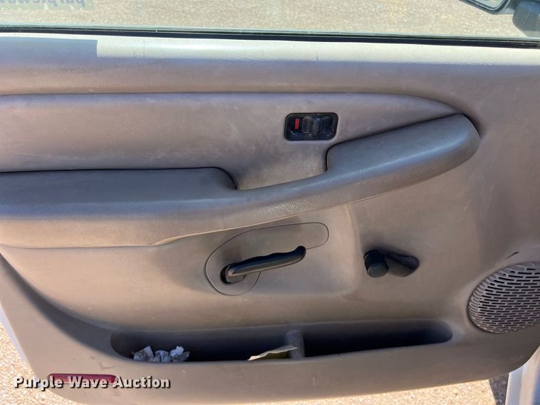 image for item DS2912 2007 Chevrolet Silverado 1500 pickup truck