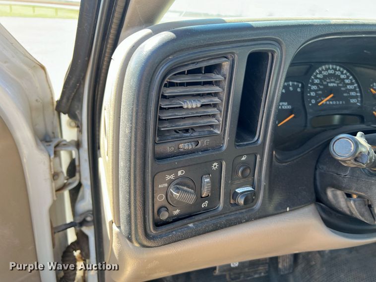 image for item DS2912 2007 Chevrolet Silverado 1500 pickup truck